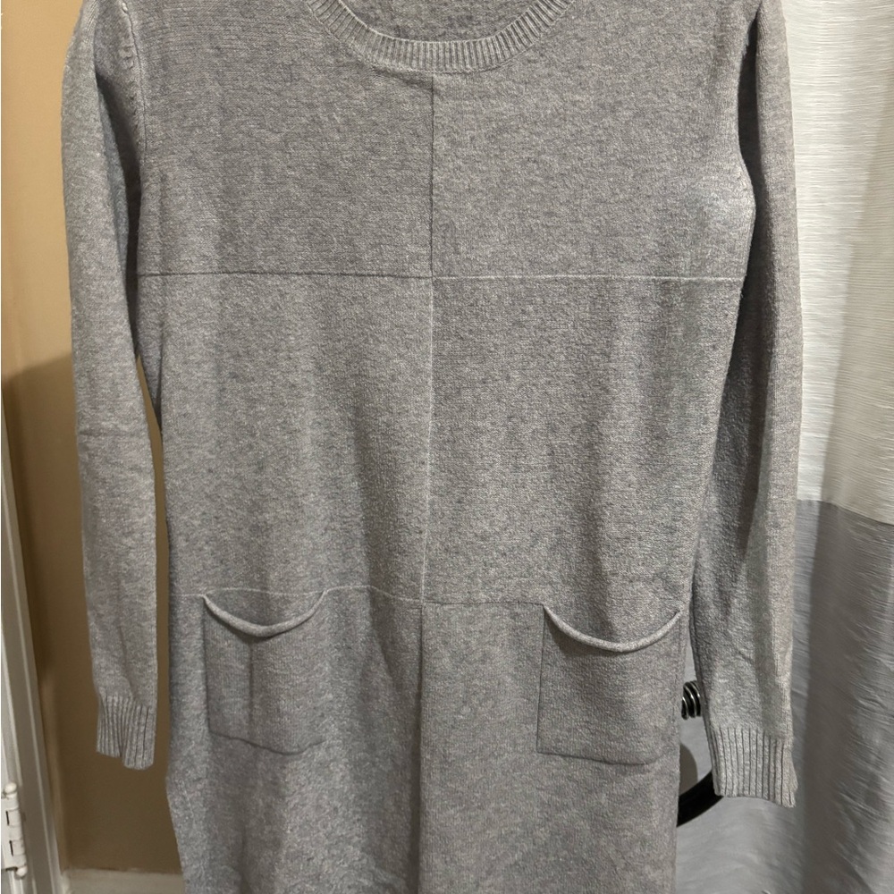 Les étoiles claires Paris gray sweater. Wool cashmere blend, size M
